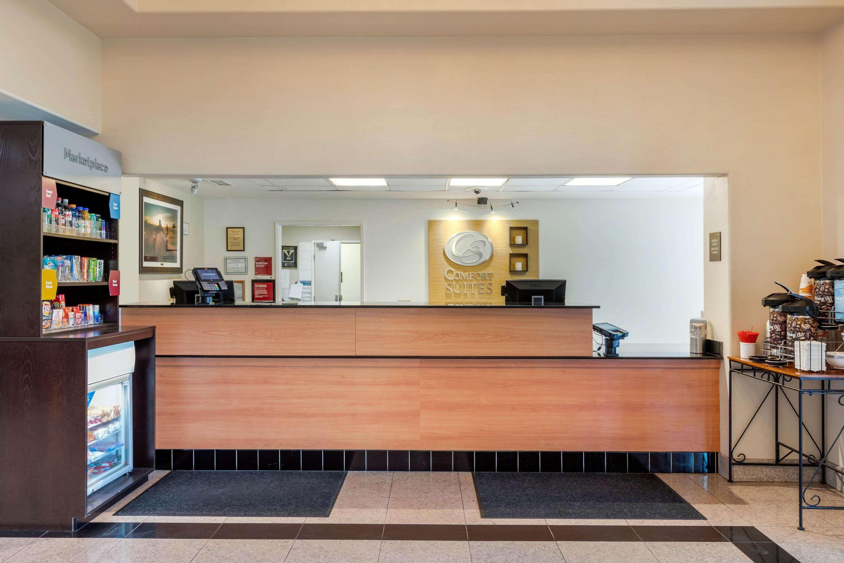 Comfort Suites Victorville-Hesperia Exterior photo