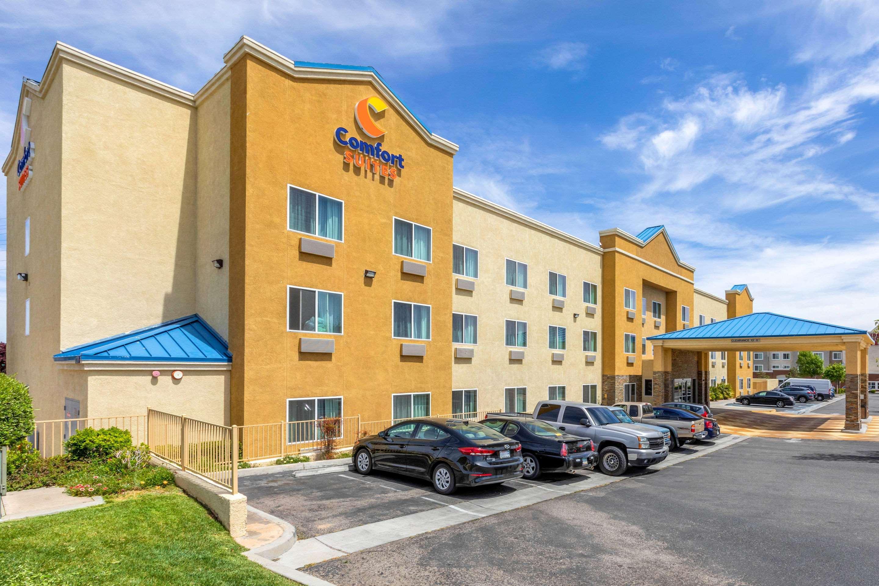 Comfort Suites Victorville-Hesperia Exterior photo
